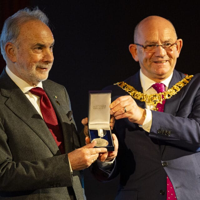Prof Giuseppe Remuzzi accepts the Edinburgh Medal on behalf of the Mario Negri Institute from the Lord Provost